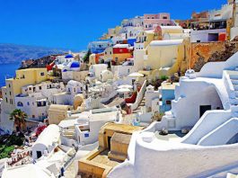 Du lịch châu  u: Khám phá Santorini hòn đảo đầy kỳ diệu